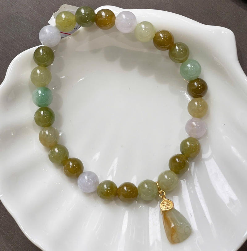 Giải đáp có nên đeo ngọc khi ngủ không?