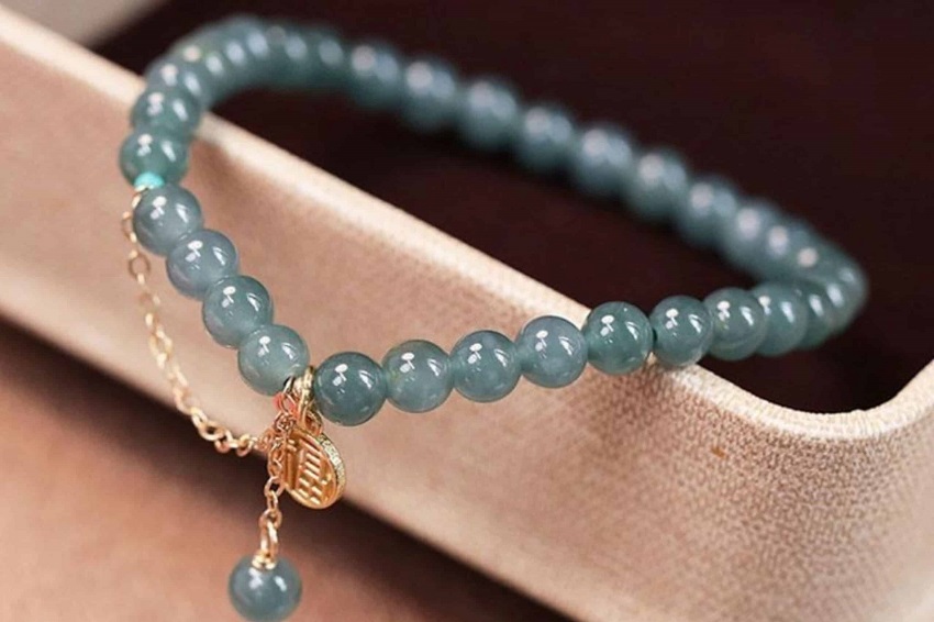 Trang sức ngọc là lựa chọn tốt cho người hướng nội