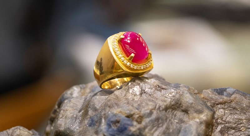 Cách nhận biết ngọc tự nhiên và ngọc nhân tạo