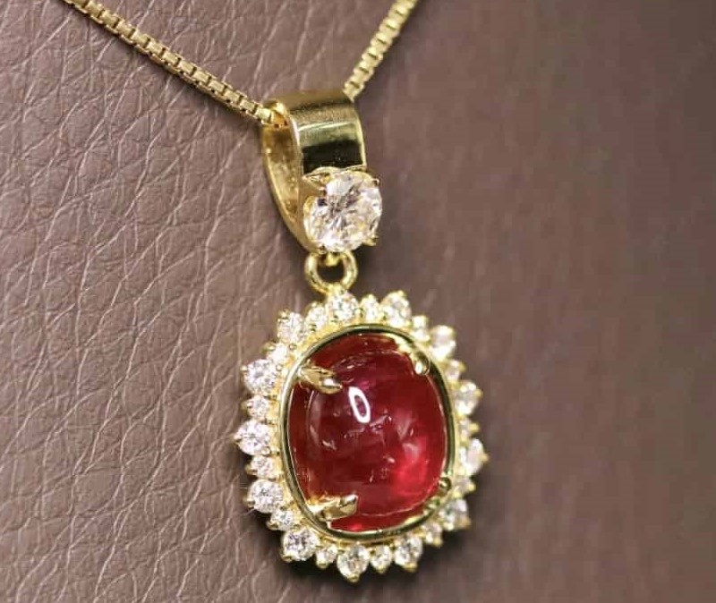 Ruby - Ngọc theo mùa hè lý tưởng năng động