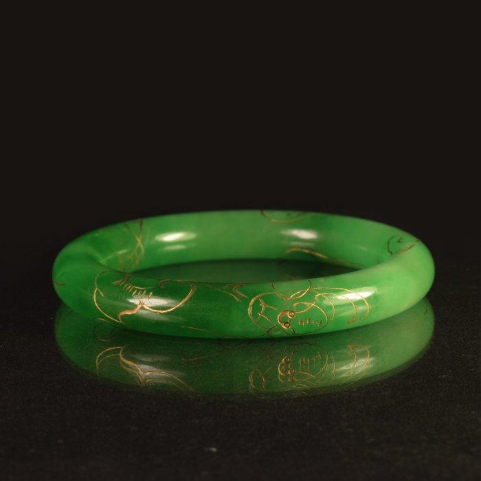 Tặng vòng ngọc cho người yêu mang đến ý nghĩa phong thủy tốt đẹp