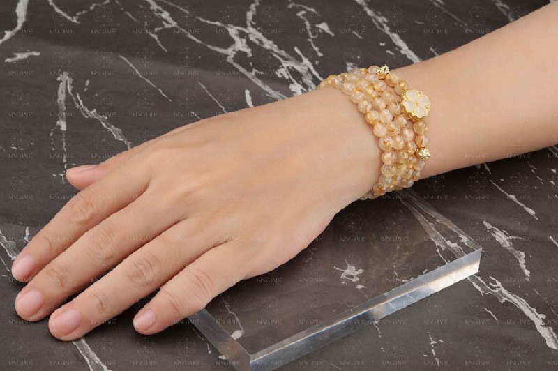 Chuỗi hạt thạch anh vàng phong thủy cho đường tình duyên như ý